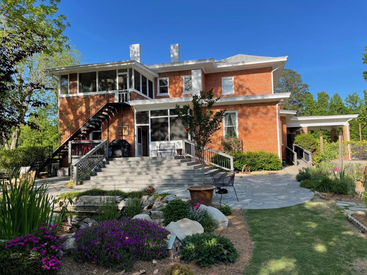 Gillen House Bed And Breakfast Maxeys Экстерьер фото