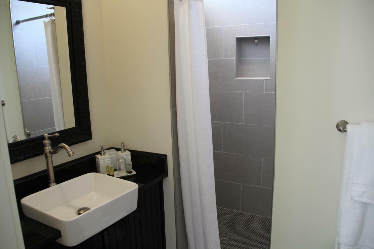 Gillen House Bed And Breakfast Maxeys Экстерьер фото